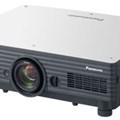 Máy chiếu Panasonic PT-D5600E