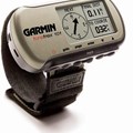 Máy định vị cầm tay GPS Garmin Foretrex 101