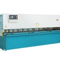 Máy cắt tôn thủy lực 800T/6000