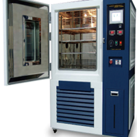 Tủ kiểm tra nhiệt độ độ ẩm 448 Lít LHT-2500C Hãng Labtech-Hàn Quốc