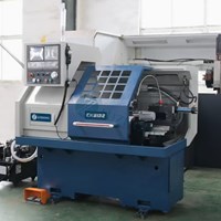 Máy tiện CNC giường phẳng CK6132