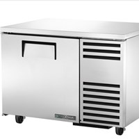 Bàn đông 1 cánh cửa đặc TRUE TUC-44F-HC